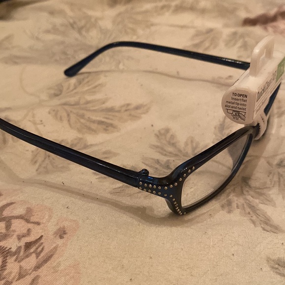 Reading glasses 🤓 - Picture 3 of 6